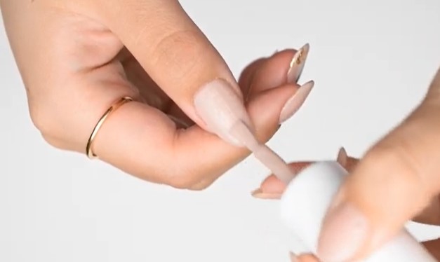 Neutral Nail Designs: Step 2, create your minimalist design, you can use whatever color you like